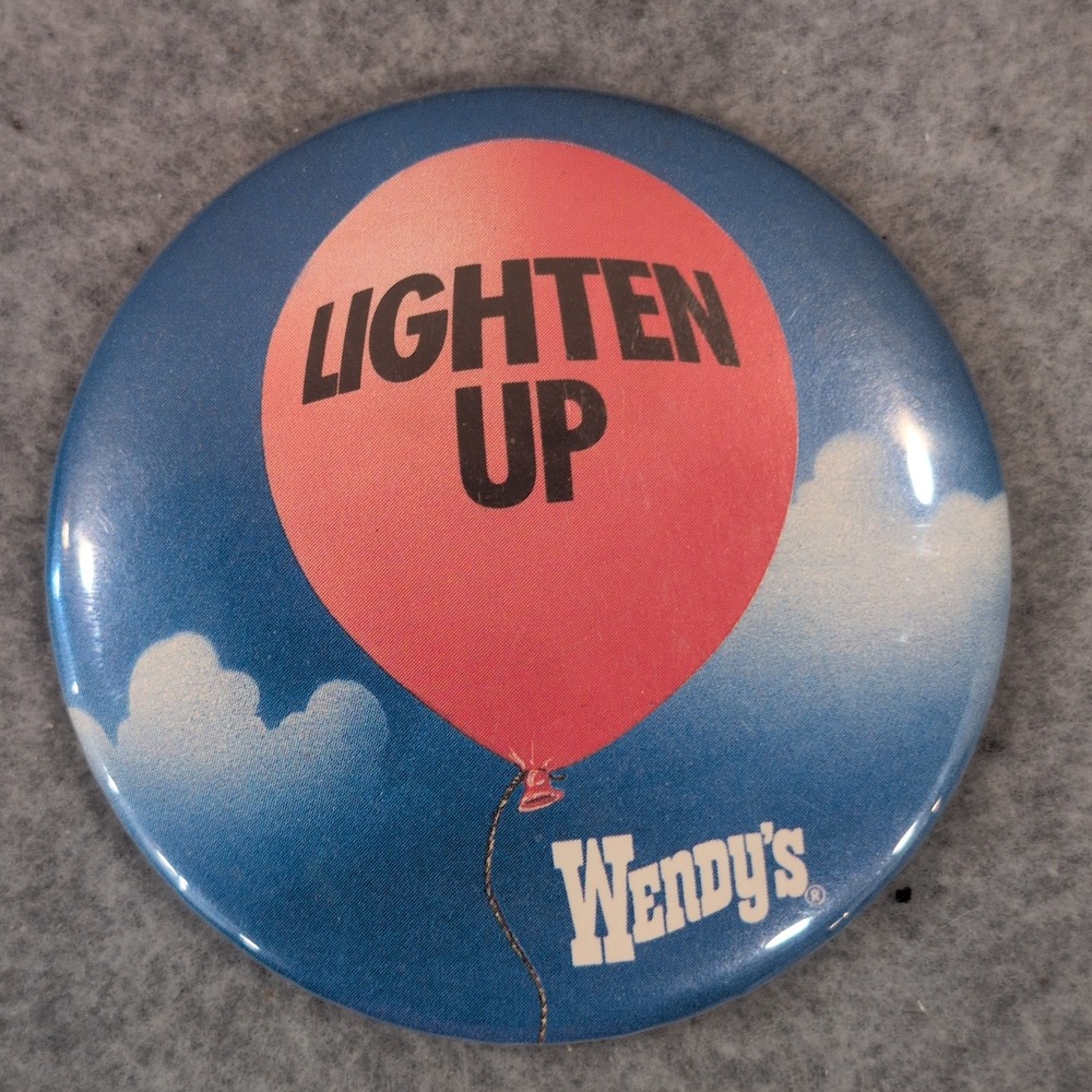 VTG Wendy's Lighten Up Balloon Pin Button Retro Fast Food Memorabilia Pinback - Picture 1 of 2